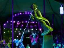 New World Circus Series: Statue Entrée, 2006